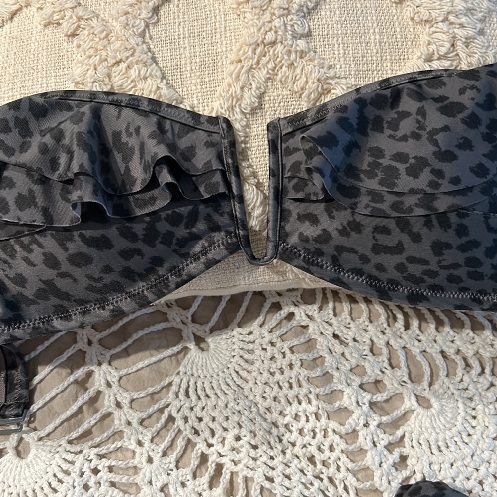 aerie 2 piece bandeau style swimsuit. Black and grey leopard print. - Picture 2 of 5